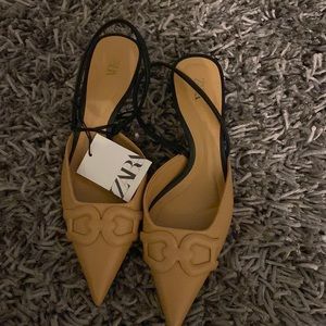 Zara nude/black sling back dress shoes. 2 inches.